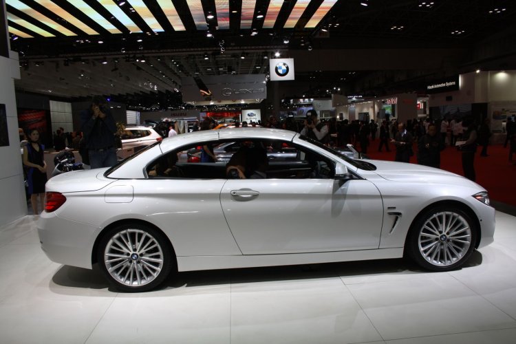 BMW 4 Series Convertible side