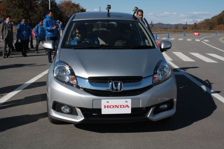 Honda Mobilio front-end at the Twin Ring Motegi