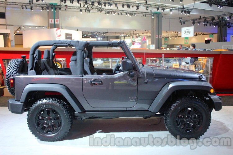 Jeep Wrangler Willys Edition side