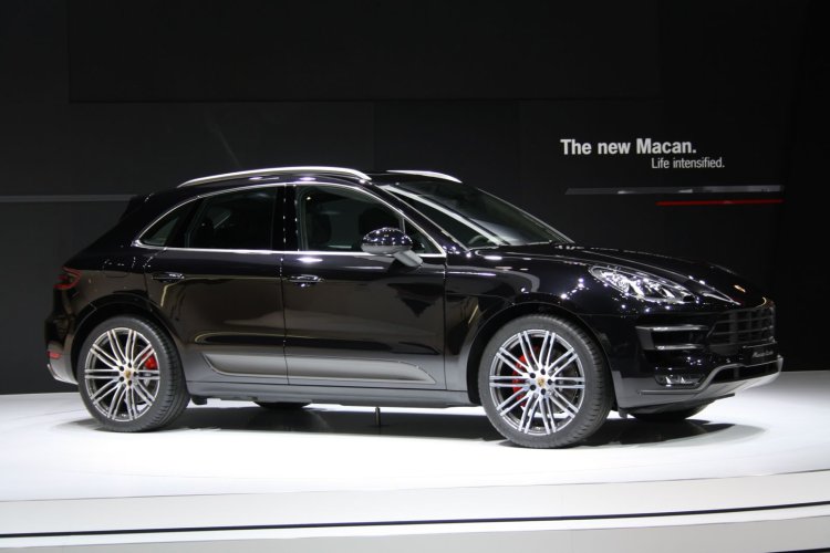 Porsche Macan side view left at Tokyo Motor Show 2013