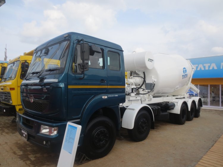 Tata LPK 3723 10x4 front three quarters at EXCON 2013