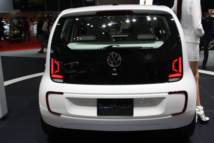 VW Twin Up! rear fascia at 2013 Tokyo Motor Show