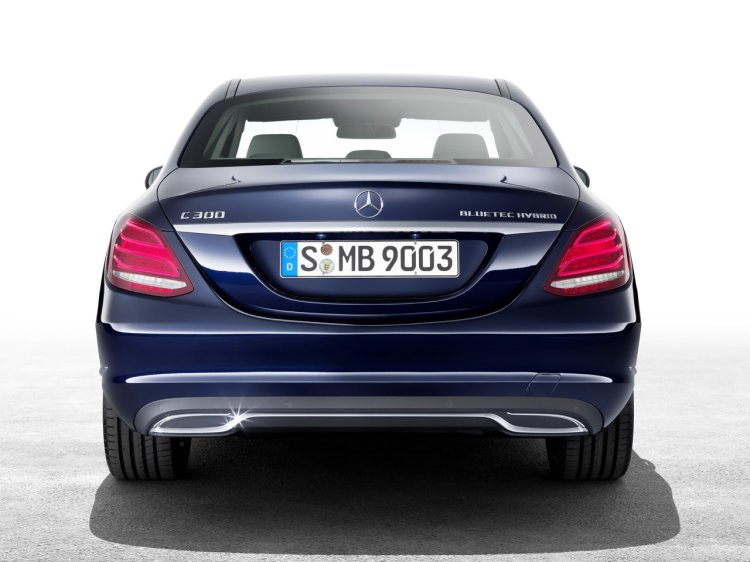 2015 Mercedes C-Class C 300 BlueTEC hybrid rear view