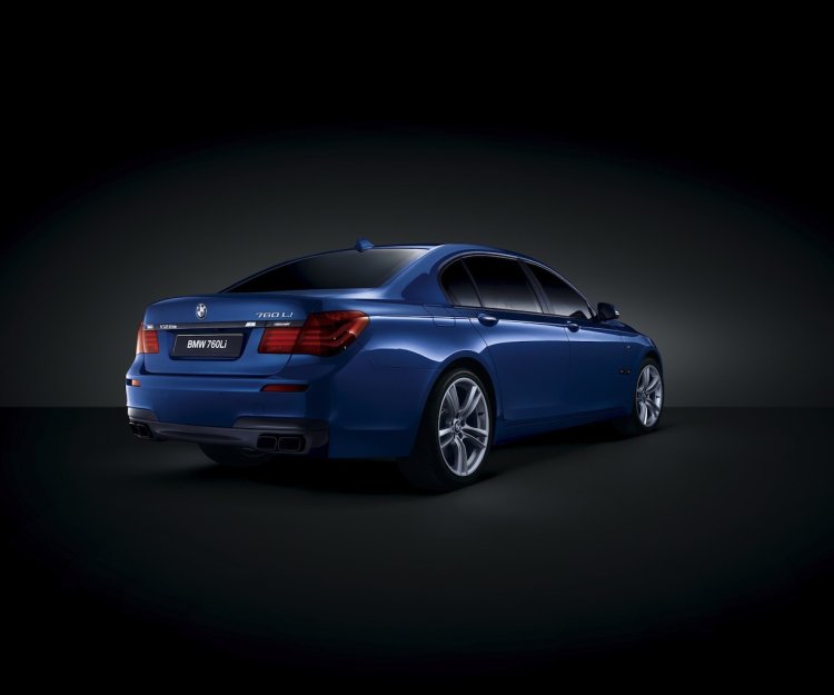 BMW 760Li V12 M Bi-Turbo special edition rear