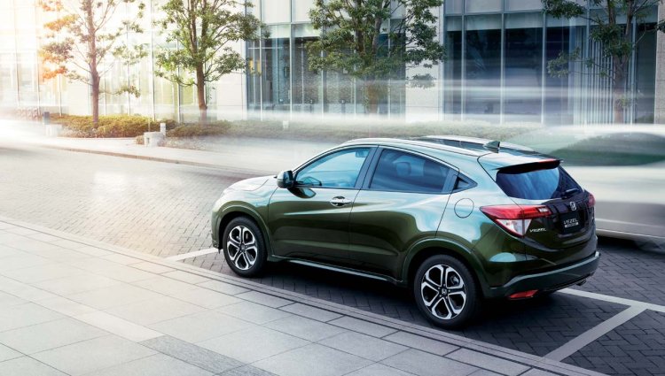 Honda Vezel Launched rear quarter