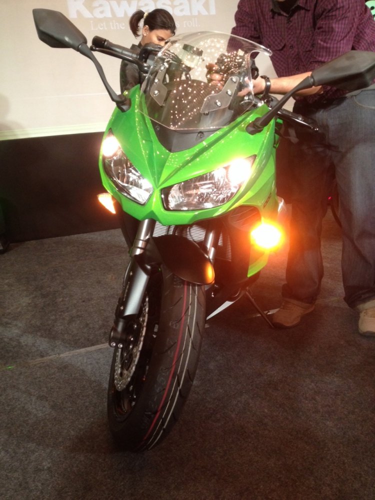 Kawasaki Ninja 1000 India launch live image front