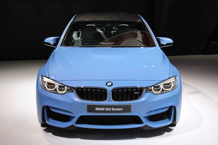 2014 BMW M3 at 2014 NAIAS front