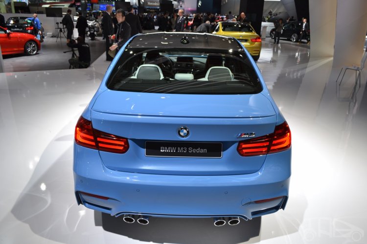 2014 BMW M3 at 2014 NAIAS rear top