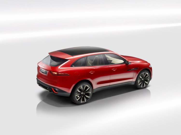 Jaguar C-X17 Italian Racing Red rear three quarter