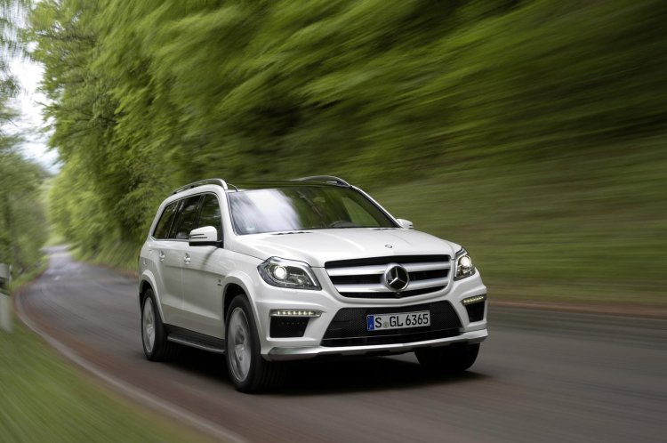 Mercedes GL63 AMG studio shot