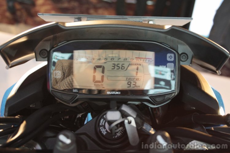 Suzuki Gixxer dashboard