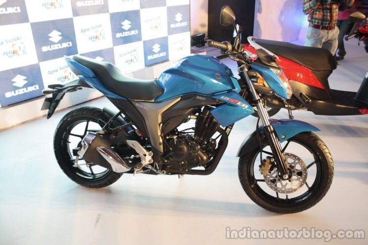 Suzuki Gixxer side