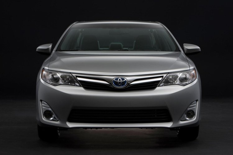 Toyota Camry Hybrid front view press image