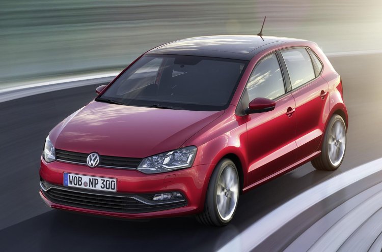 VW Polo facelift front three quarters press image