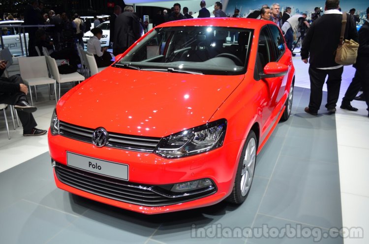 2014 VW Polo facelift front three quarters at Geneva Motor Show 2014