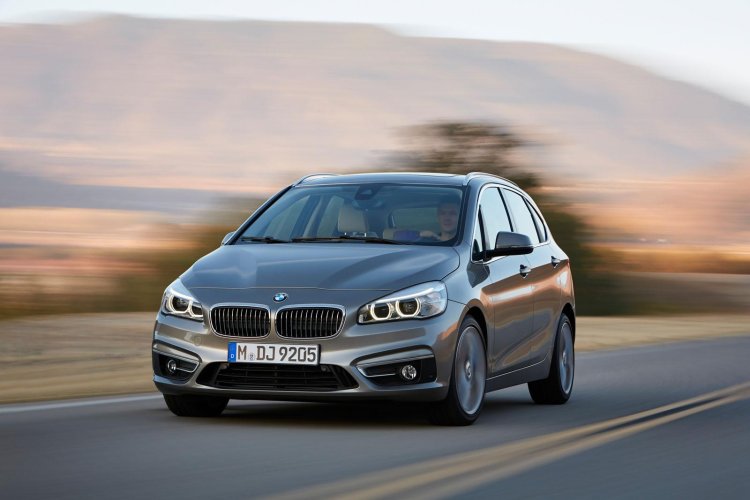 BMW 2 Series Active Tourer press shots profile