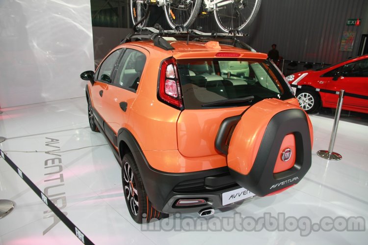 Fiat Avventura rear three quarters view