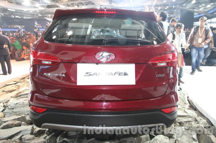 Hyundai Santa Fe at Auto Expo 2014 rear