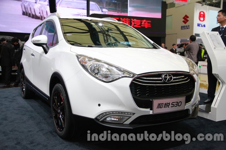 JAC S30 front three quarters left