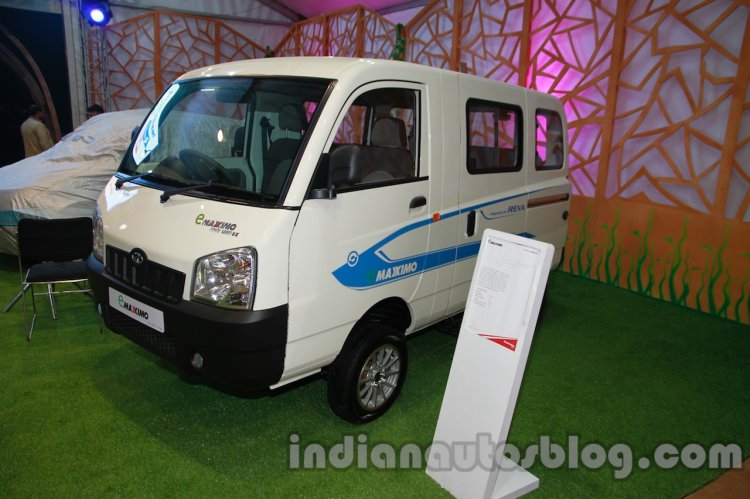 Mahindra Maxximo electric Auto Expo front quarter