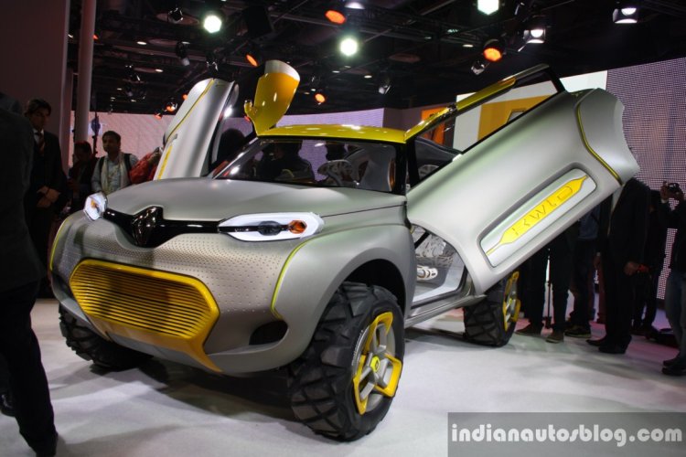 Renault KWID Concept scissor door live