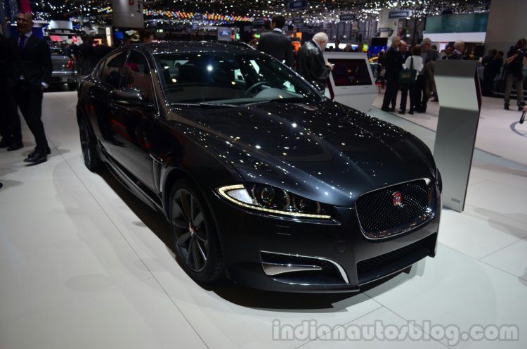 2015 Jaguar XFR-Sport diesel front three quarter - Geneva Live