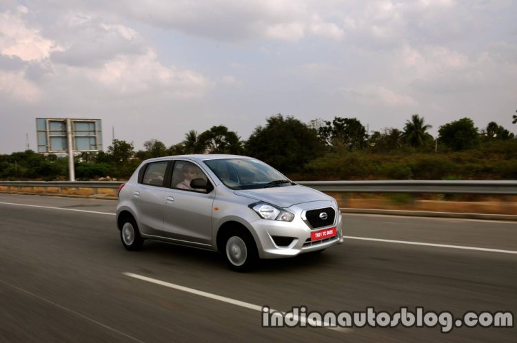 Datsun Go review image front three quarters in motion
