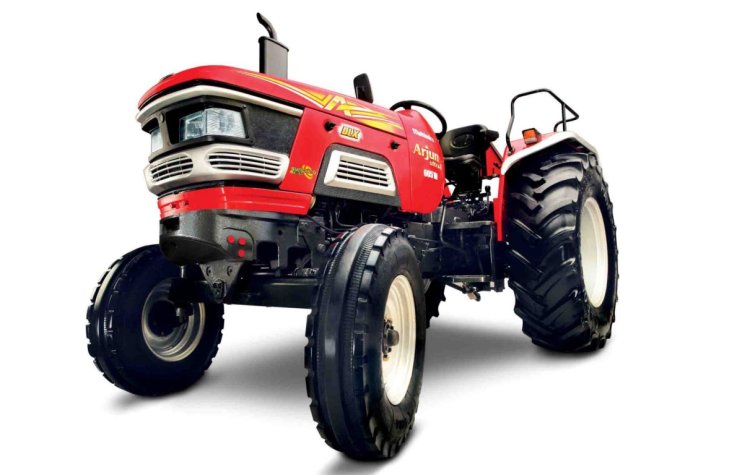 Mahindra Arjun 605 MAT front three quarter press shot