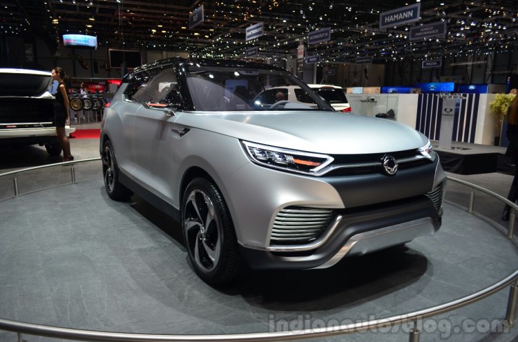 Ssangyong XLV concept front three quarter right - Geneva Live