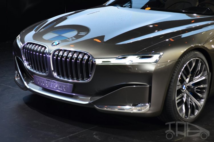 BMW Vision Future Luxury Concept nose at Auto China 2014