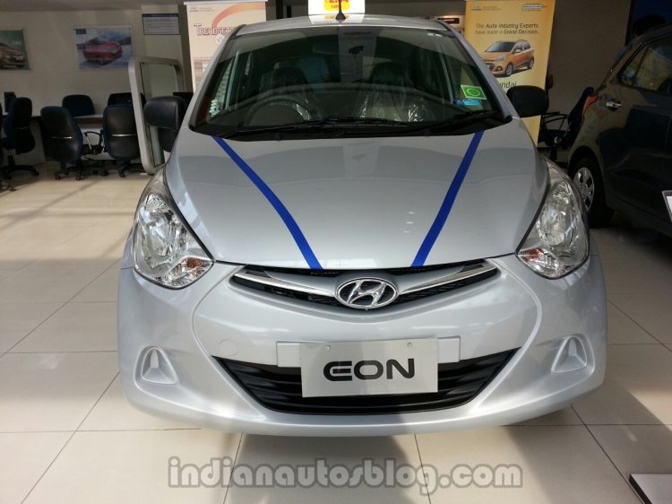Hyundai Eon 1L IAB spied front