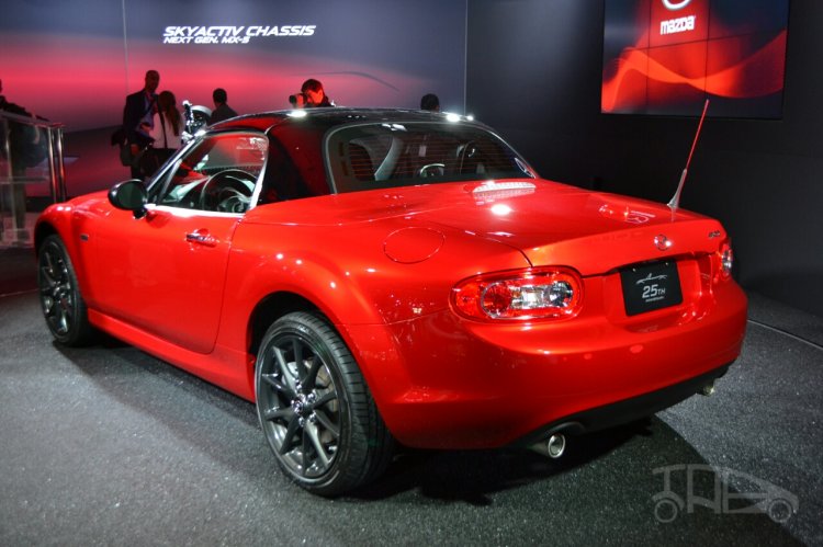 Mazda MX-5 25th Anniversary Edition 2014 NY Auto Show rear quarter