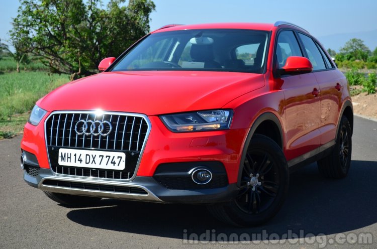 Audi Q3S Review quarter front