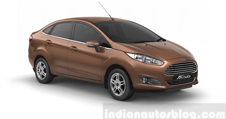 2014 Ford Fiesta front three quarters official image