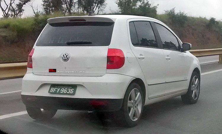 2015 VW Fox spied in Brazil rear