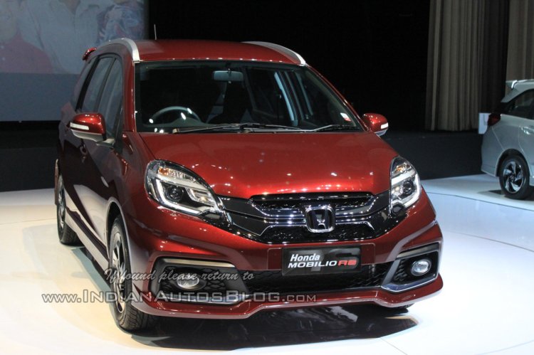Honda Mobilio RS front three quarters left Indonesia launch