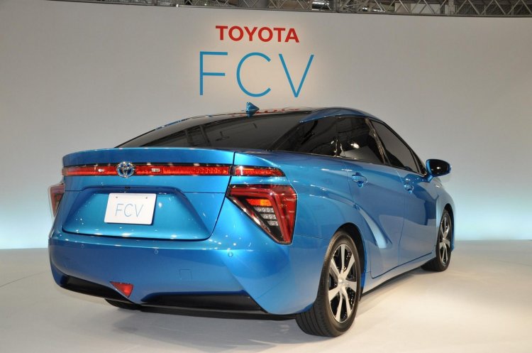 Toyota FCV sedan official image rear three quarters