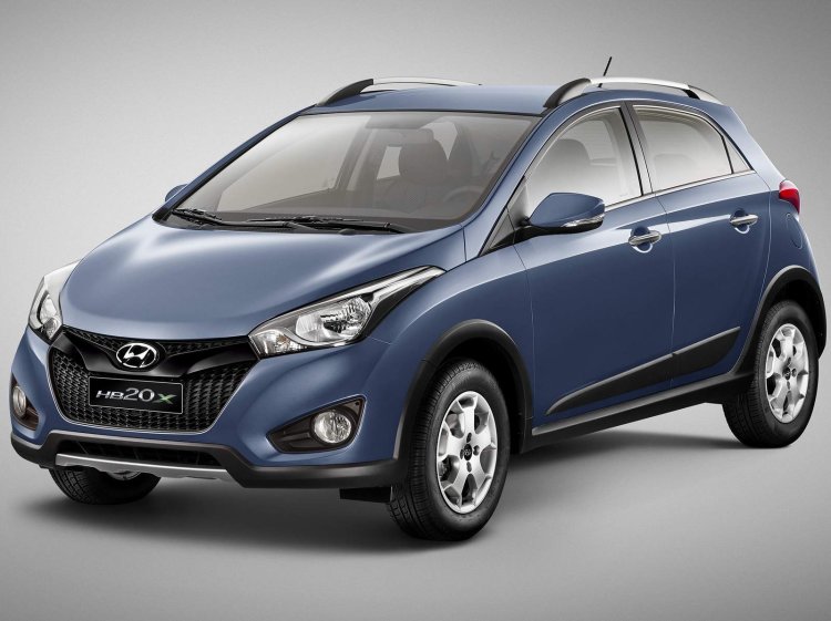 2015 Hyundai HB20X press shot