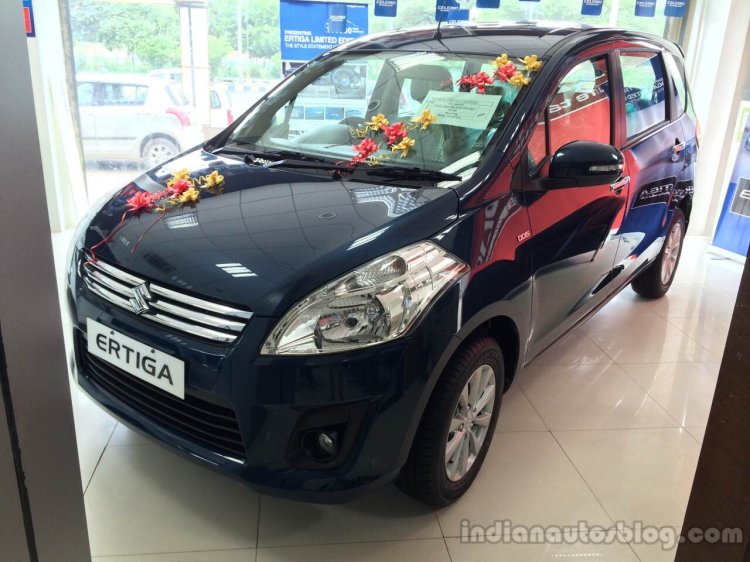 Maruti Ertiga Limited Edition live image front quarter