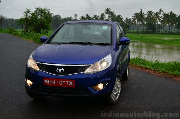 Tata Zest Diesel F-Tronic AMT Review lights on