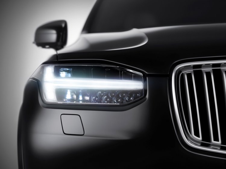 2015 Volvo XC90 Teaser Thor's Hammer LED daytime lights