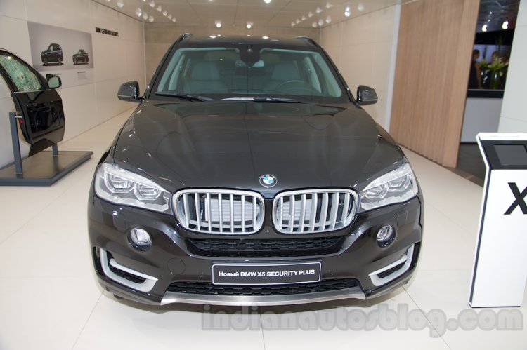 BMW X5 Security Plus at the 2014 Moscow Motor Show front