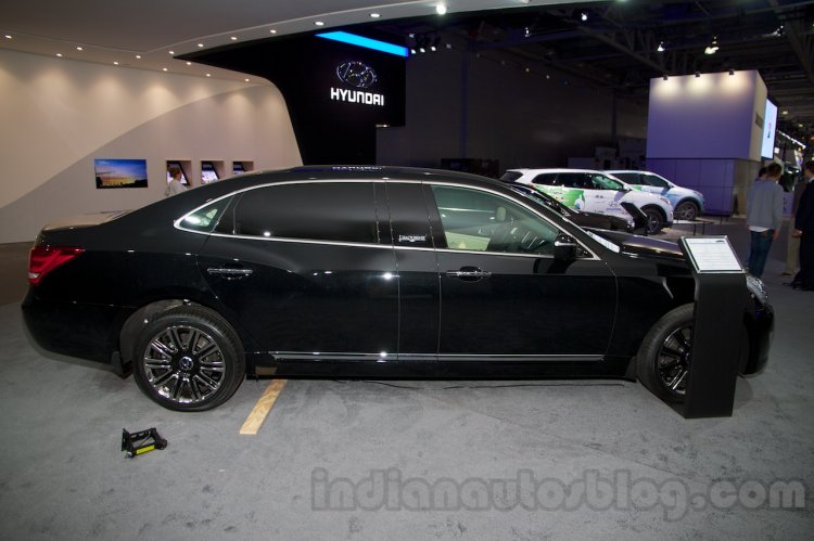 Hyundai Equus Limousine at 2014 Moscow Motor Show side