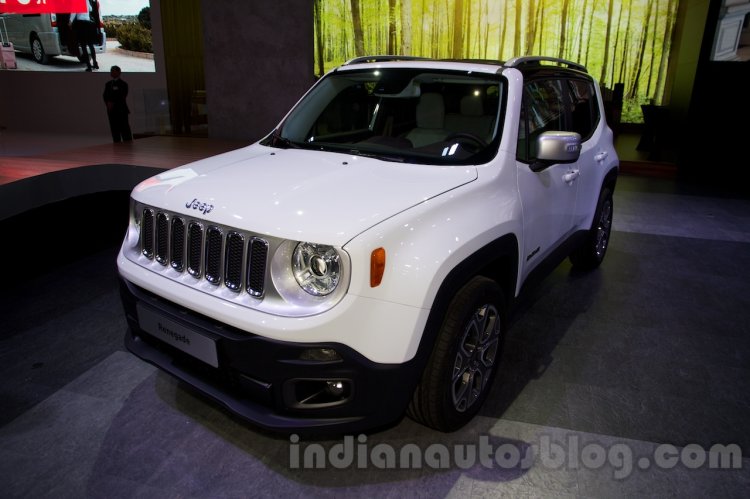 Jeep Renegade front there quarter at the Moscow Motor Show 2014