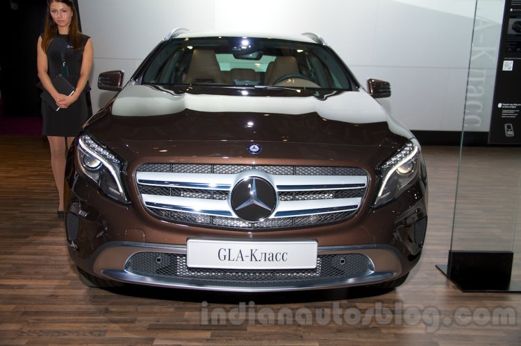 Mercedes GLA front at the Moscow Motorshow 2014