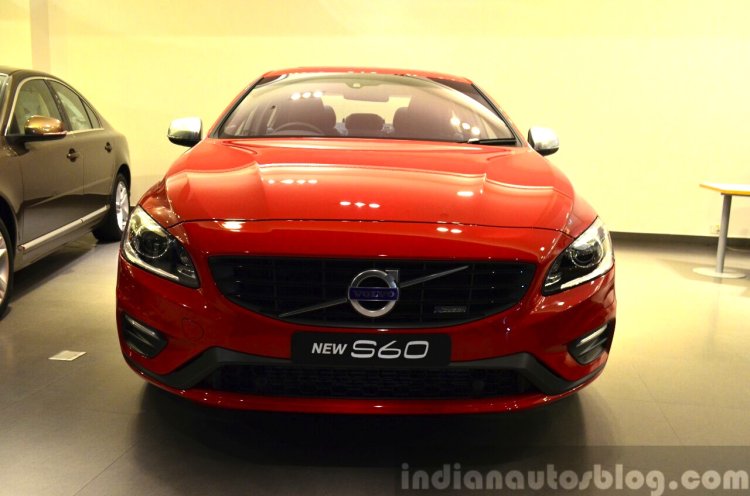 Volvo S60 R-Design India front