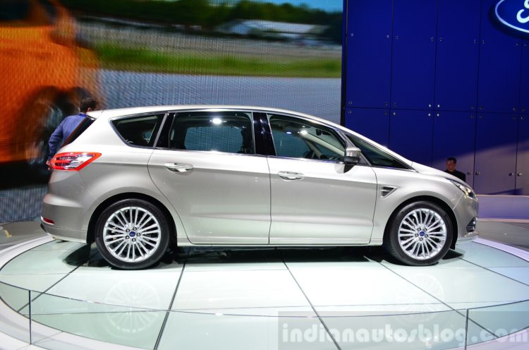 2015 Ford S-Max side at the 2014 Paris Motor Show