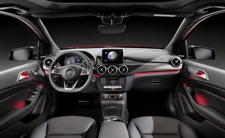 2015 Mercedes B Class facelift press shots interior