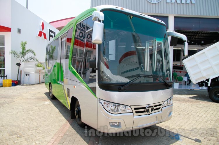 23-seat Tata LP 713 Bus at the 2014 Indonesia International Motor Show front quarters