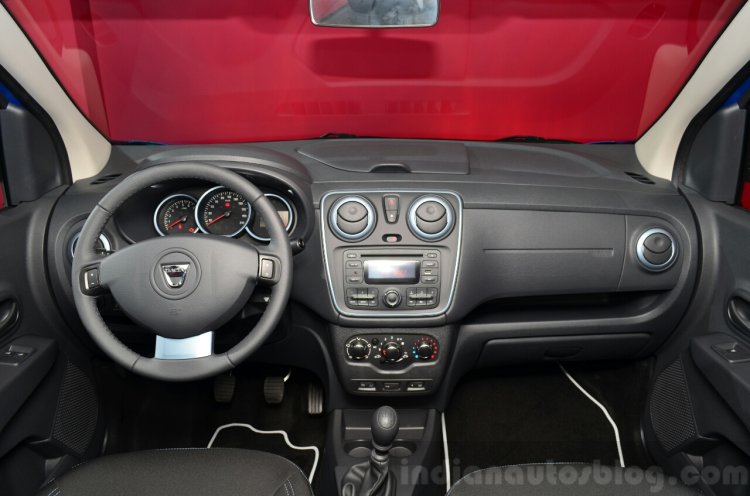 Dacia Lodgy Stepway dashboard at the 2014 Paris Motor Show